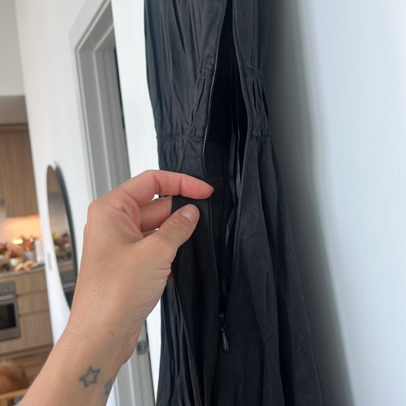 Massimo Dutti Pleated Linen Midi Dress - Picture 5 of 15